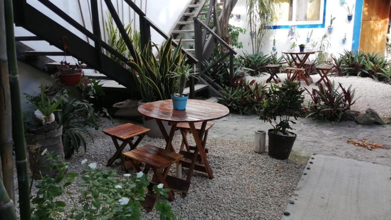 Hostal Jardin Mahahual Esterno foto